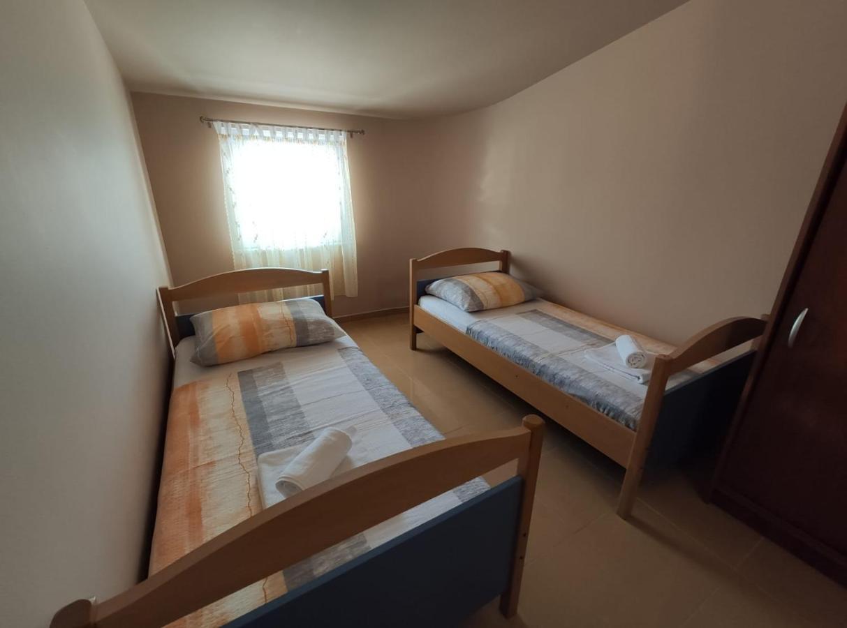 Apartments Karla ロゴズニッツァ エクステリア 写真